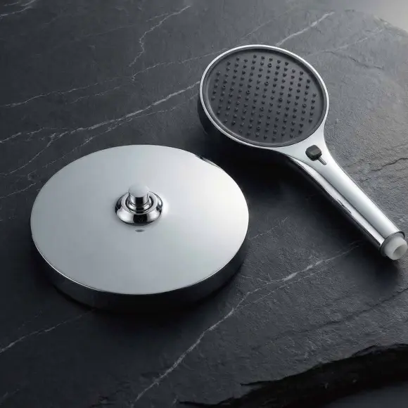Multi-fungsi Stepless Speed ​​Adjustable Water Saving Shower
